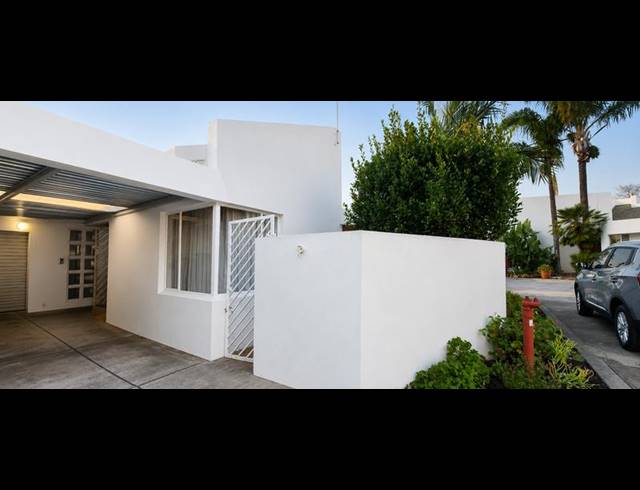 2 BEDROOM TOWNHOUSE FOR SALE IN CELTISDAL